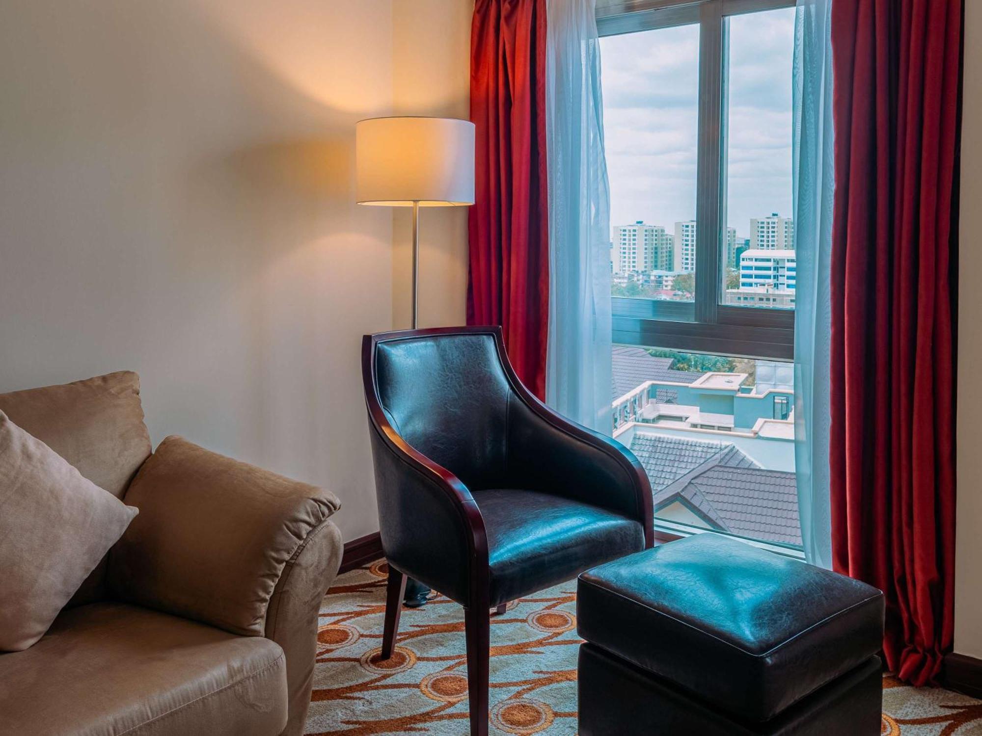 Moevenpick Hotel & Residences Nairobi Exterior foto