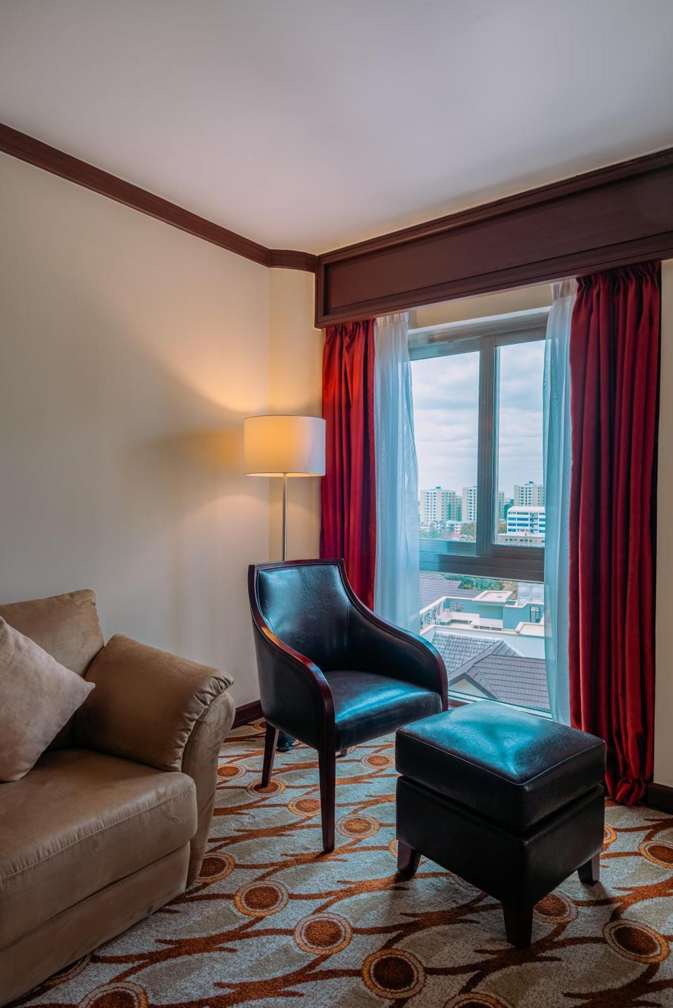 Moevenpick Hotel & Residences Nairobi Exterior foto